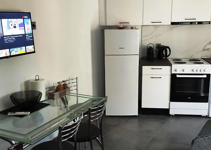 Karavela Street Apartment